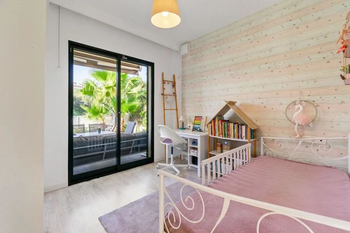 Image No.12-3 Bed Villa for sale