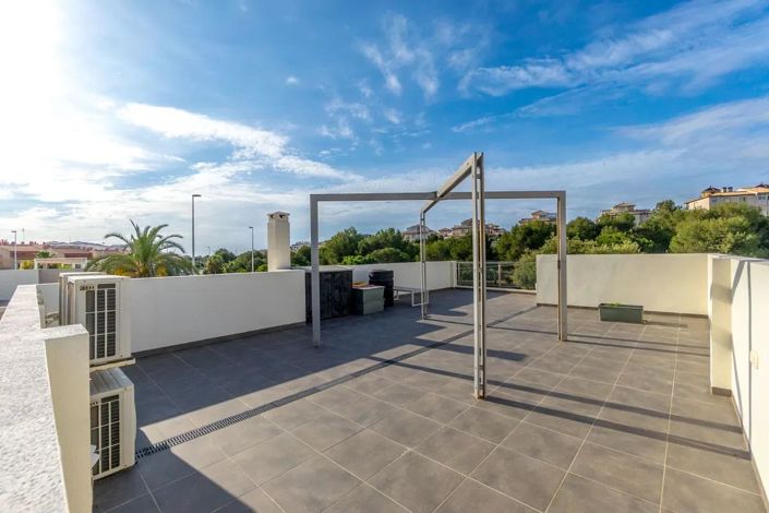 Image No.25-3 Bed Villa for sale