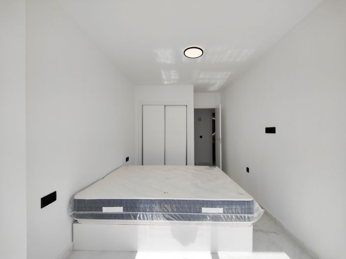 Image No.28-2 Bed Apartment for sale