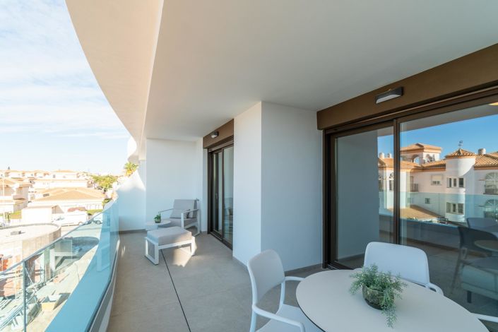 Image No.45-2 Bed Apartment for sale