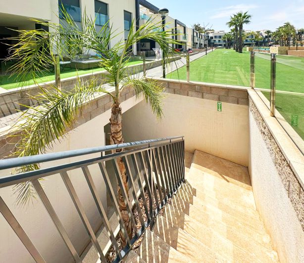 Image No.40-3 Bed Apartment for sale