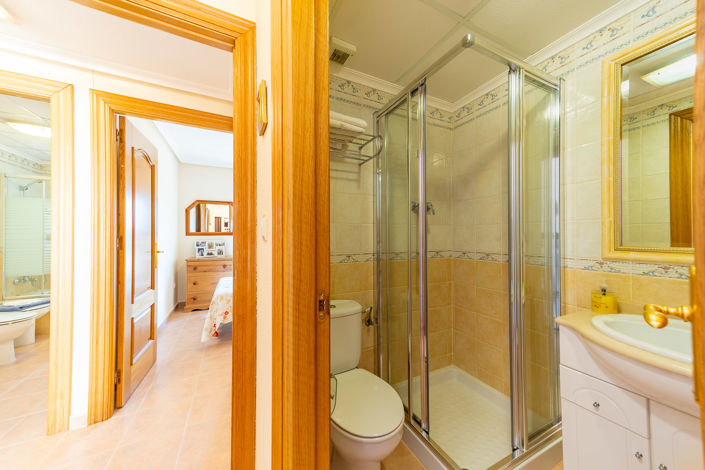 Image No.19-2 Bed Apartment for sale