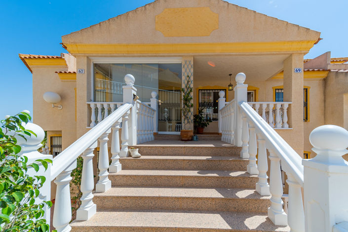 Image No.31-2 Bed Apartment for sale