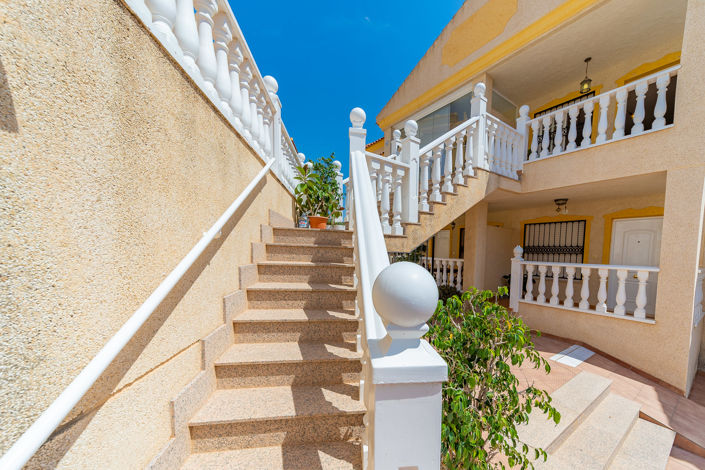 Image No.32-2 Bed Apartment for sale