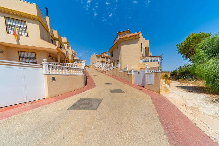 Image No.37-2 Bed Apartment for sale