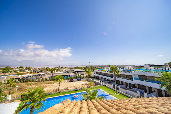 Image No.27-3 Bed Townhouse for sale