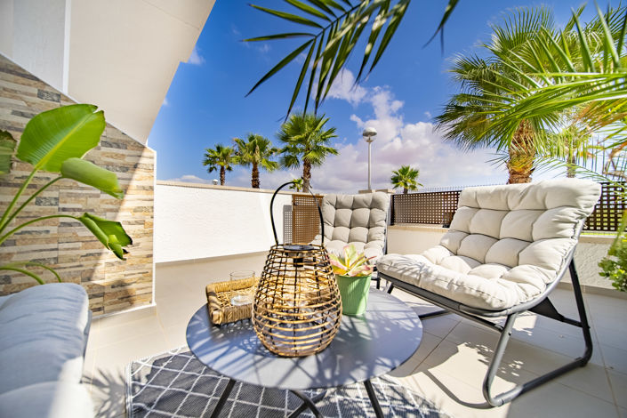 Image No.30-3 Bed Townhouse for sale