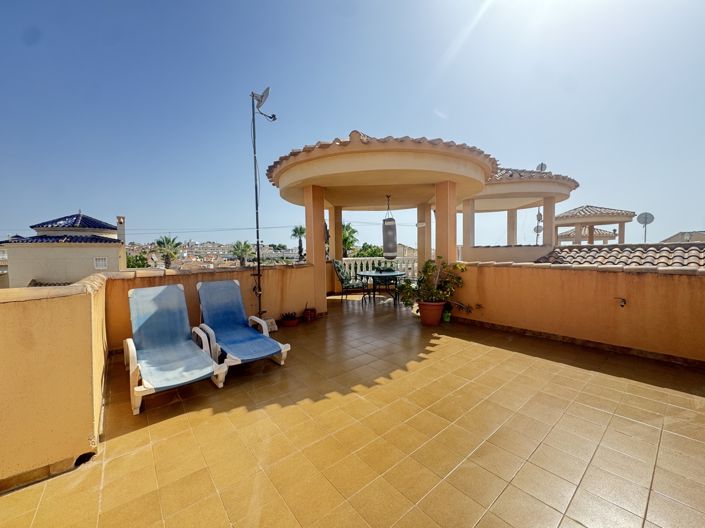 Image No.4-4 Bed Villa for sale