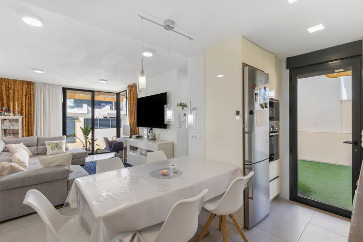 Image No.10-3 Bed Villa for sale