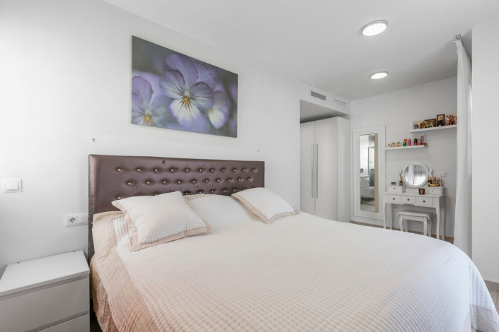 Image No.18-3 Bed Villa for sale