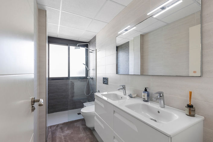 Image No.19-3 Bed Villa for sale