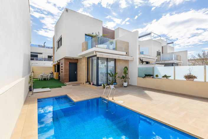 Image No.2-3 Bed Villa for sale