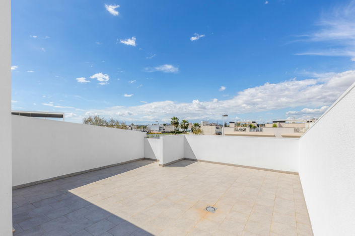 Image No.27-3 Bed Villa for sale