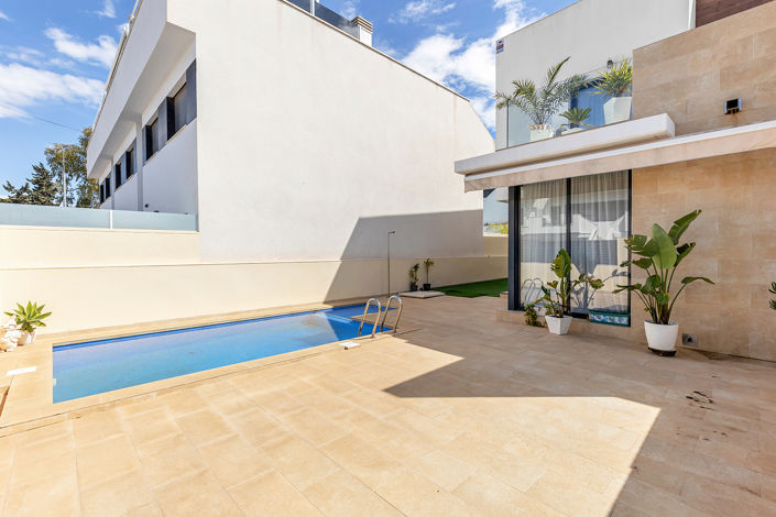 Image No.30-3 Bed Villa for sale