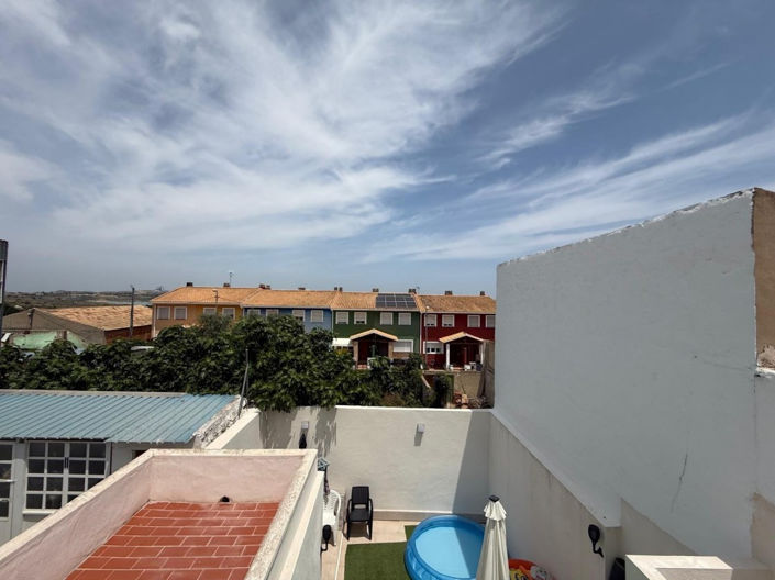 Image No.11-2 Bed Townhouse for sale