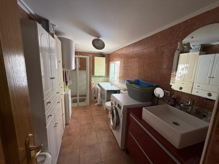 Image No.5-2 Bed Townhouse for sale