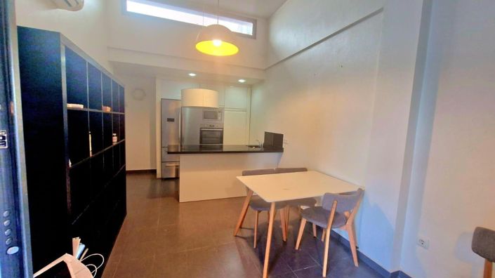 Image No.10-2 Bed Townhouse for sale