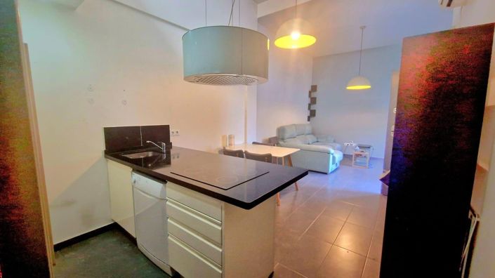 Image No.20-2 Bed Townhouse for sale