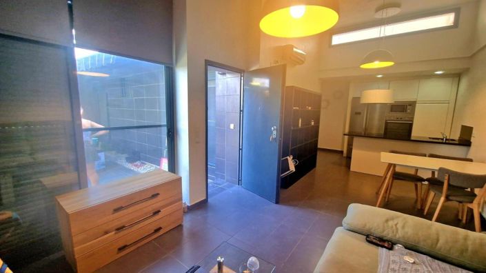 Image No.9-2 Bed Townhouse for sale