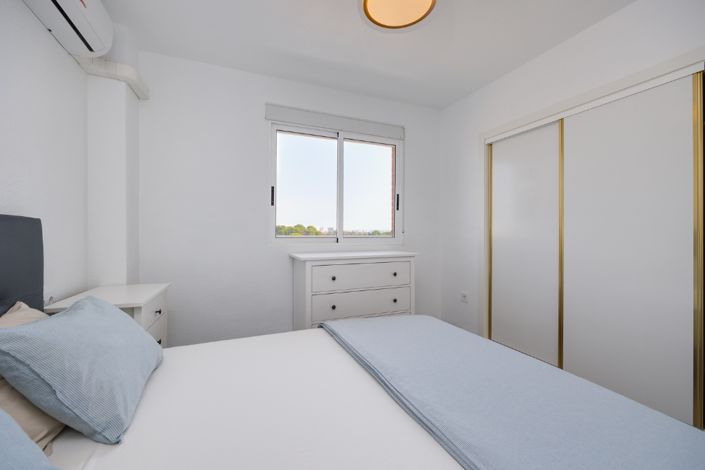 Image No.12-2 Bed Apartment for sale