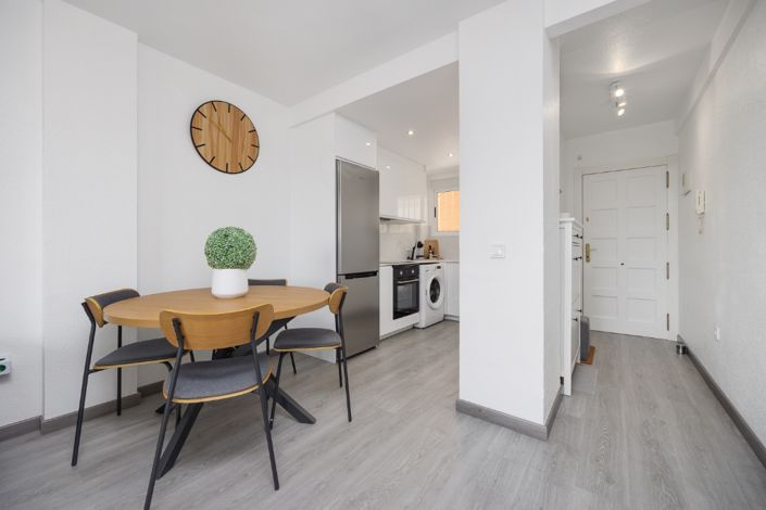 Image No.27-2 Bed Apartment for sale