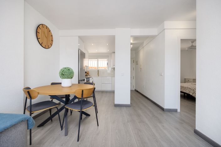 Image No.28-2 Bed Apartment for sale