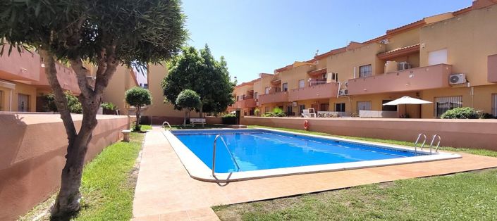 Image No.1-3 Bed Townhouse for sale