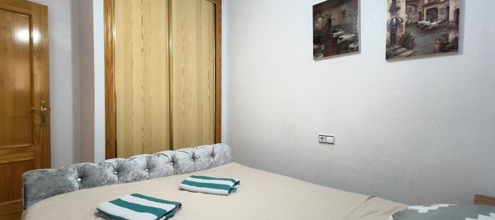 Image No.17-3 Bed Townhouse for sale