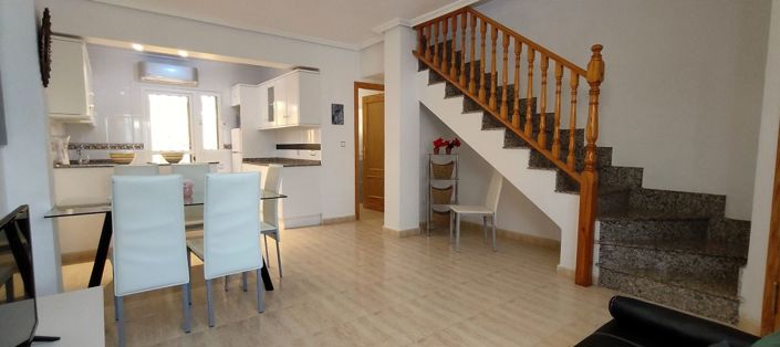 Image No.9-3 Bed Townhouse for sale