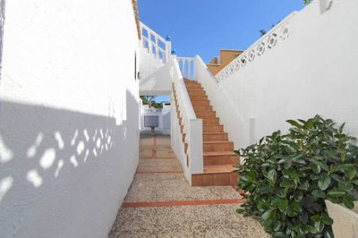 69871lazeniabeachsidevilla5