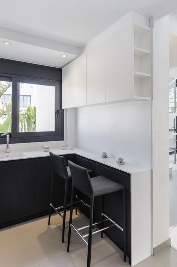 Image No.36-3 Bed Villa for sale