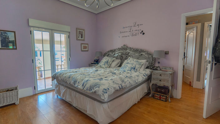 Image No.32-6 Bed Country House for sale