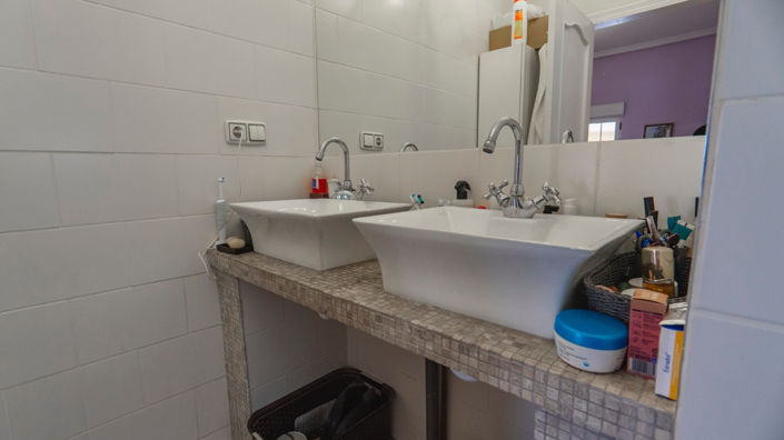 Image No.36-6 Bed Country House for sale