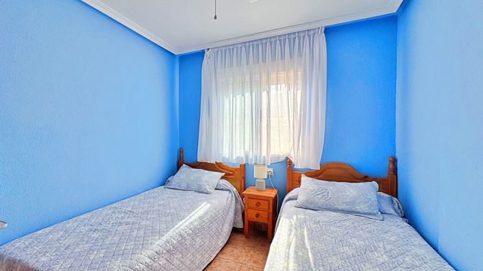 Image No.17-2 Bed Townhouse for sale