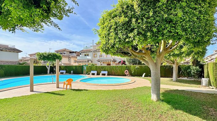 Image No.32-2 Bed Townhouse for sale