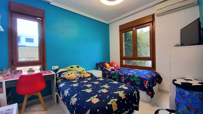 Image No.3-4 Bed Villa for sale