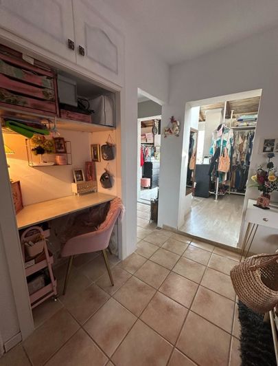 Image No.20-3 Bed Villa for sale