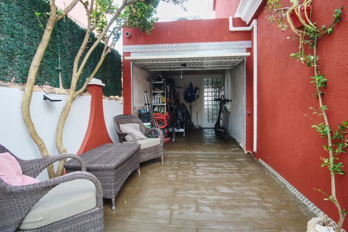 Image No.36-3 Bed House for sale