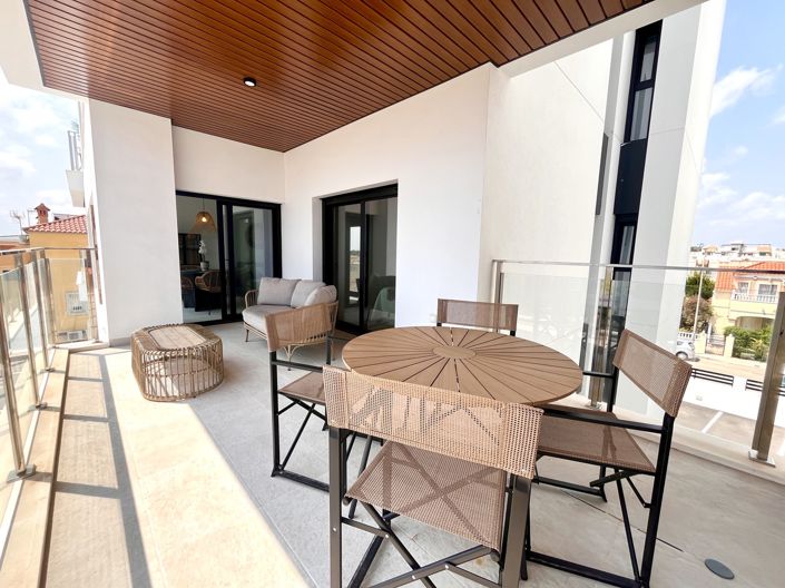 Image No.23-2 Bed Apartment for sale