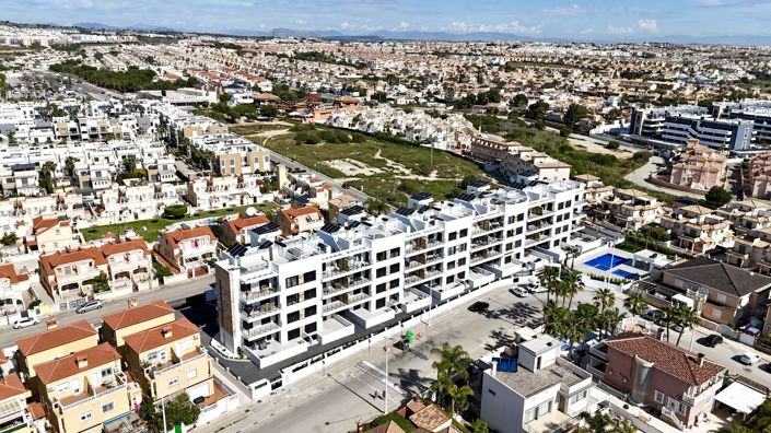 Image No.33-2 Bed Apartment for sale