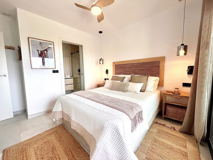 Image No.4-2 Bed Apartment for sale