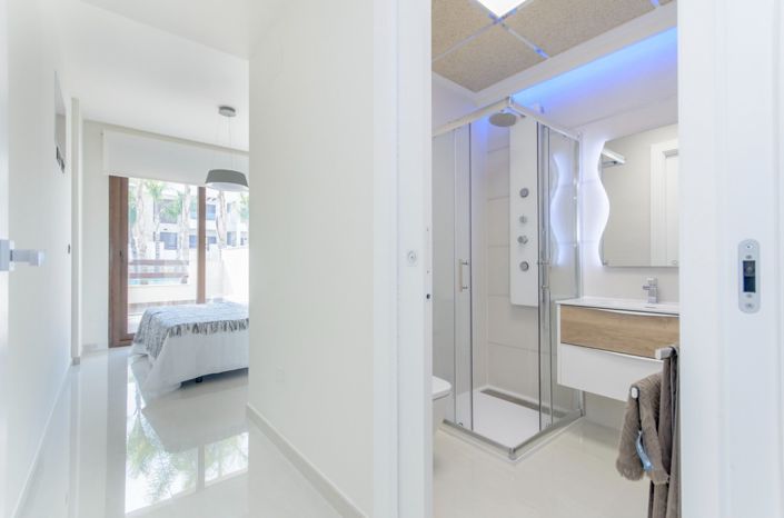 Image No.17-2 Bed Apartment for sale