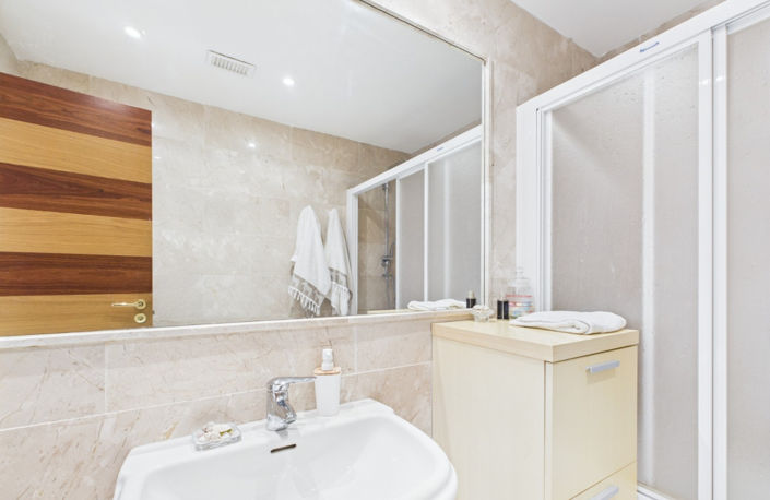 Image No.21-3 Bed Townhouse for sale