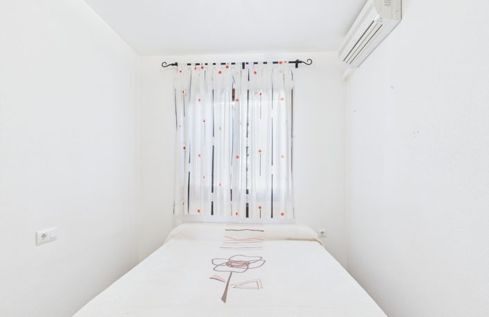 Image No.18-4 Bed Townhouse for sale