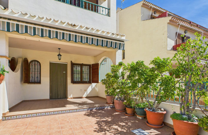 Image No.2-4 Bed Townhouse for sale