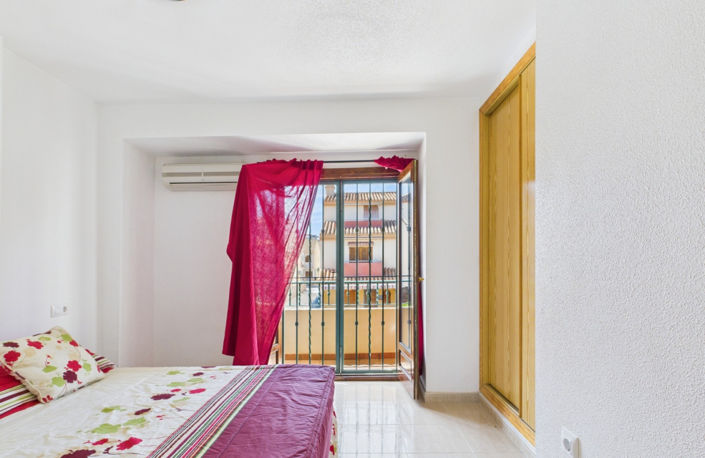 Image No.23-4 Bed Townhouse for sale