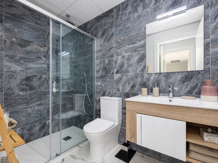 Image No.13-2 Bed Apartment for sale