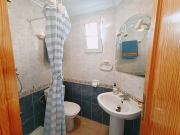 4726-semi-detached-villa-for-sale-in-playa-fl