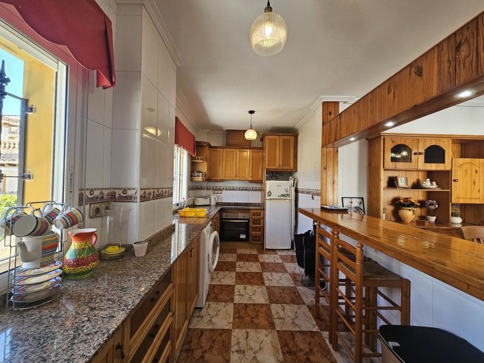 Image No.28-4 Bed Villa for sale