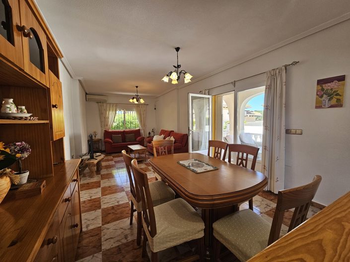 Image No.29-4 Bed Villa for sale